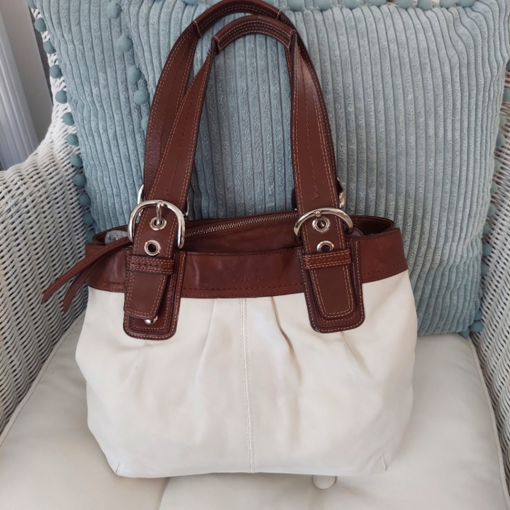 Coach Soho off White, and Brown Leather shoulder bag